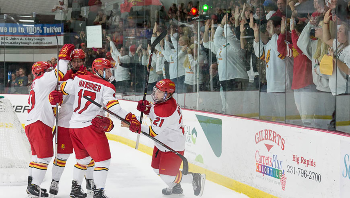 Late Charge Lifts Northern Michigan Past Ferris State Hockey In Weekend Opener