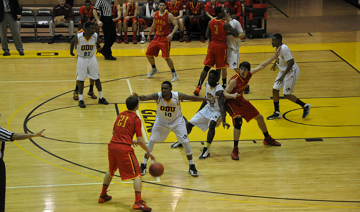 Ferris State Stays Unbeaten In GLIAC With Strong Second-Half Showing