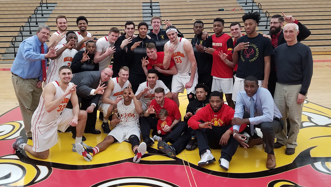 Ferris State Wins Overall GLIAC Championship & Secures #1 Seed As 'Dawgs Cut Down Nets