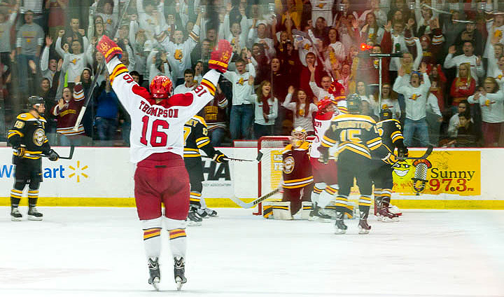 Thompson's Third-Period Goal Lifts #3 Ferris State To Win Over Michigan Tech Before Sellout Crowd