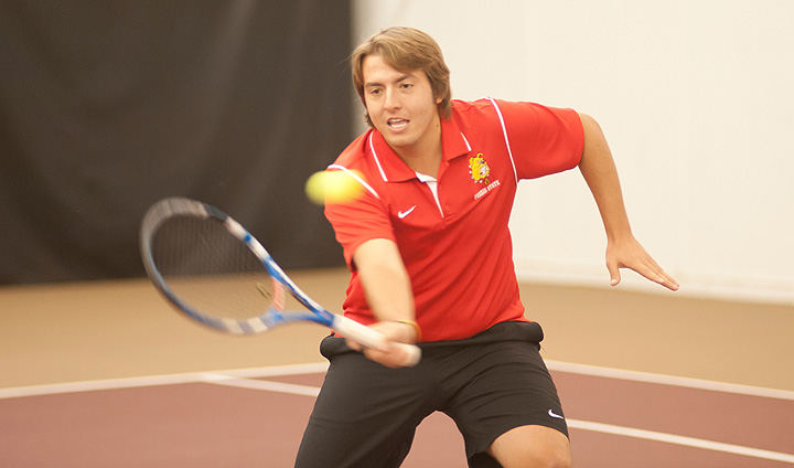 Men's Tennis Wins Third-Straight Home Match With Narrow Victory