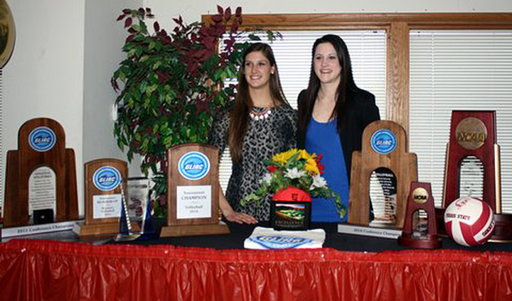 Ferris State Volleyball Presents Annual Team Awards At Postseason Banquet