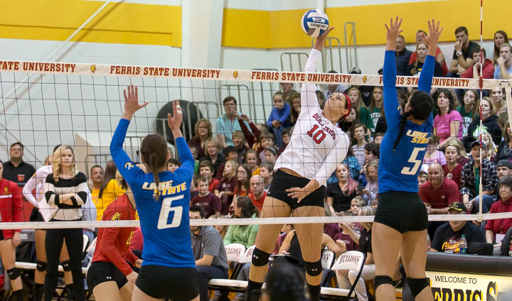 Ferris State Volleyball To Hold Youth Training Clinics