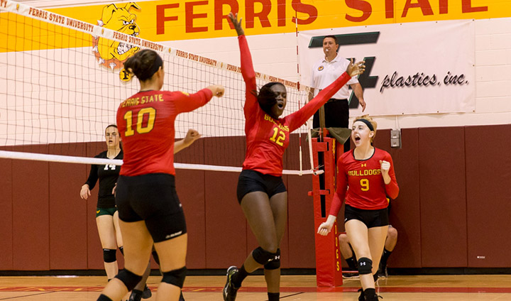Ferris State Volleyball Wraps Up Regular Season With Five-Set Victory