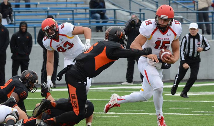 #4 Ferris State Pulls Off Comeback Road Win Over Findlay To Stay Unbeaten