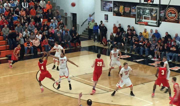 Ferris State Posts First-Ever Road Win Over Findlay En Route To Ninth-Straight Victory