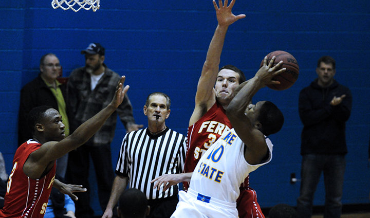 Big Spurt Leads #24 Lake Superior State Past Bulldogs In Men's Basketball Action