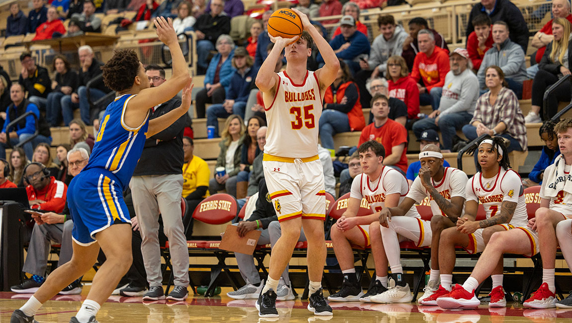 Ferris State Men's Basketball vs Lake State - Highlights and Andy Bronkema Interview