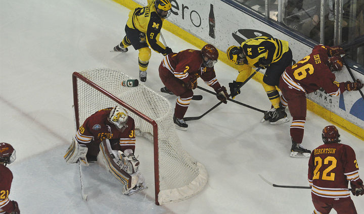 Bulldog Hockey Falls In Series Opener At Michigan