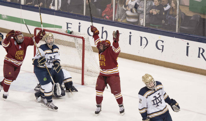 Bulldogs Beat #7 Notre Dame On Road To Climb In CCHA Standings
