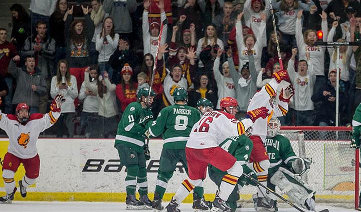 Ferris State Opens WCHA Playoffs With Convincing Game One Victory