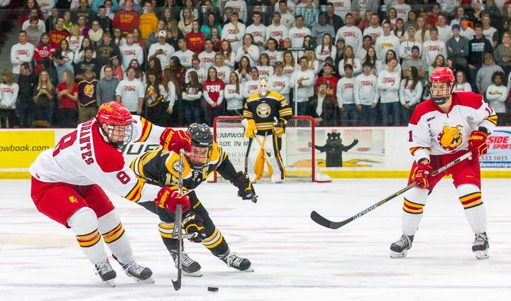 Key Third Period Goal Leads Michigan Tech To 2-1 Win Over #7 FSU Before Sellout Crowd