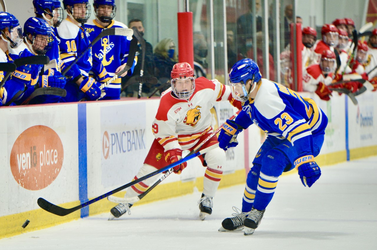 Bulldogs Carry Play But Fall To Lake Superior State