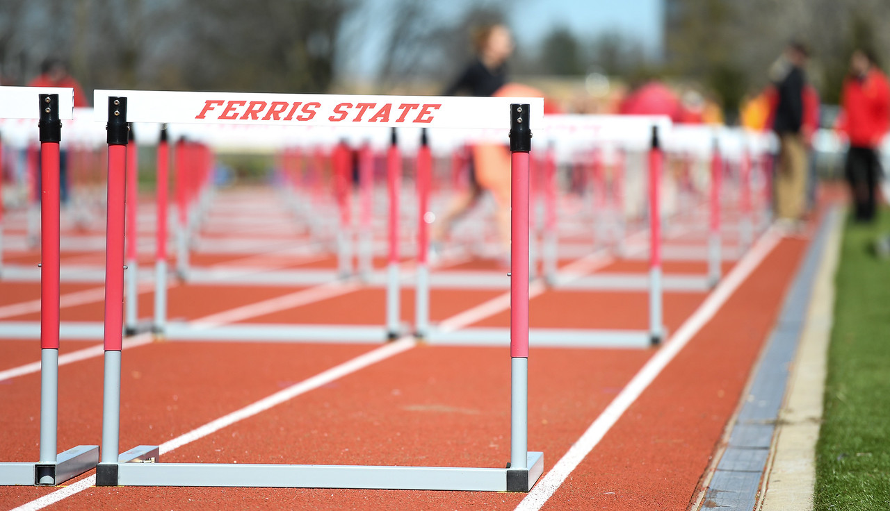 Ferris State Track & Field Posts Two National-Qualifying Marks & Sets School Record At GVSU Open