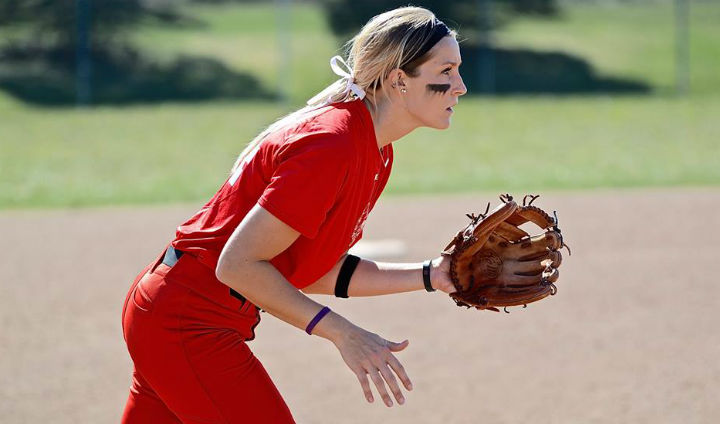 Ferris State Softball Wraps Up Five-Straight Days Of Action With Road Split