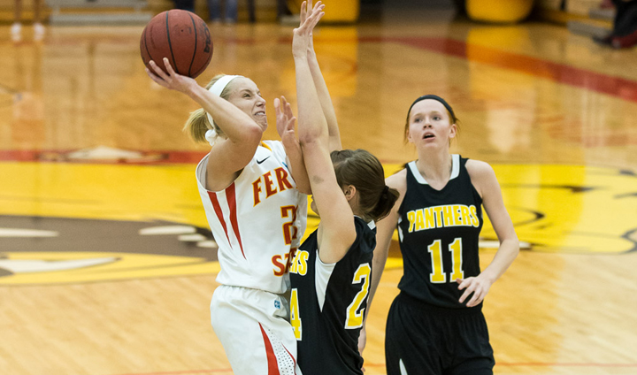 Women's Basketball Wins For Third Time In GLIAC Play