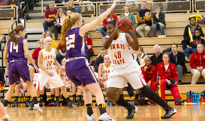 Ferris State Suffers Close High-Scoring Loss to Defending National Champion Ashland