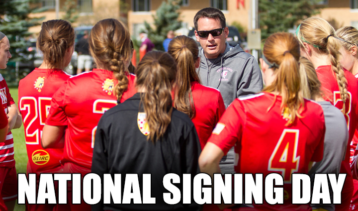 Ferris State Soccer Lands Large Recruiting Class After Record-Breaking Campaign