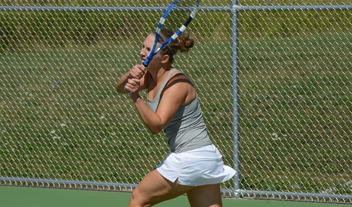 Women's Tennis Picks Up First Victory Of The Spring Season At Home