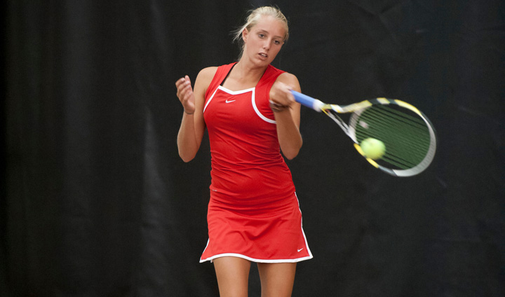 Early Lead Helps Panthers Top Bulldogs In Women's Tennis Action