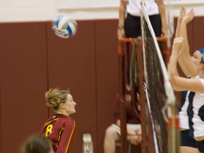 Ashley Huntey and Ferris State didn't have the ball bounce their way in a 3-0 setback to Saginaw Valley State.