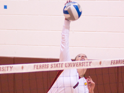 Katie Edwards posted eight kills, but Ferris State fell 3-1 to California (Pa.) Saturday afternoon.