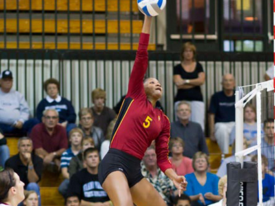 Ferris State was led by Arielle Goodson's match-leading 19 kills and three block solos.  (Photo by Ben Amato)