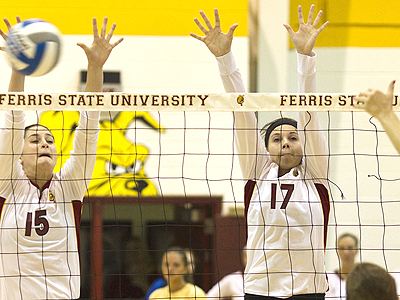 Ferris Volleyball Sweeps Past Southern Indiana