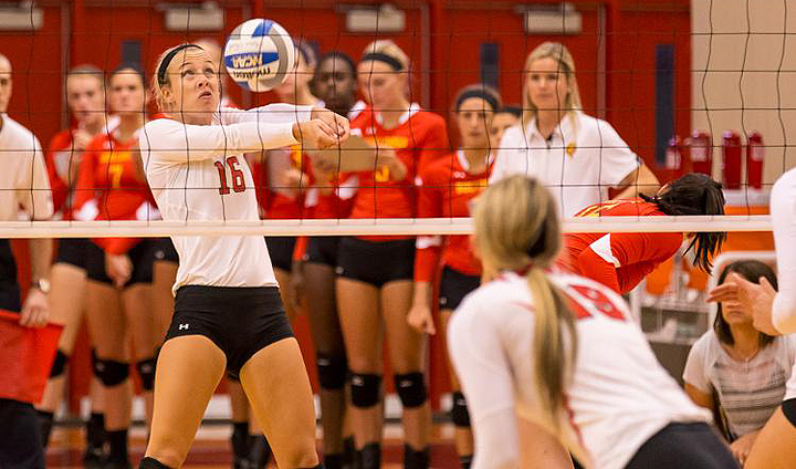 Ferris State Volleyball Records League Road Win At Tiffin