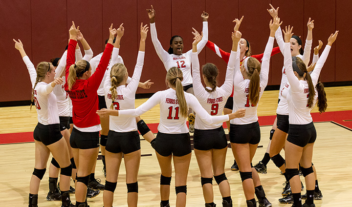 #4 Ferris State Volleyball Finishes Unbeaten On Ohio Trip With Win Over Storm