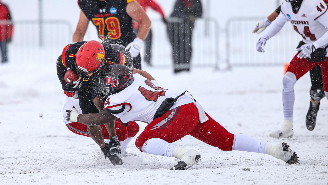Ferris State Wins NCAA D2 Playoff Opener In The Snow At Top Taggart Field