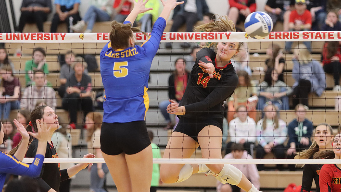 Ferris State Volleyball Puts On Show Before Local Elementary Schools In Win Over LSSU